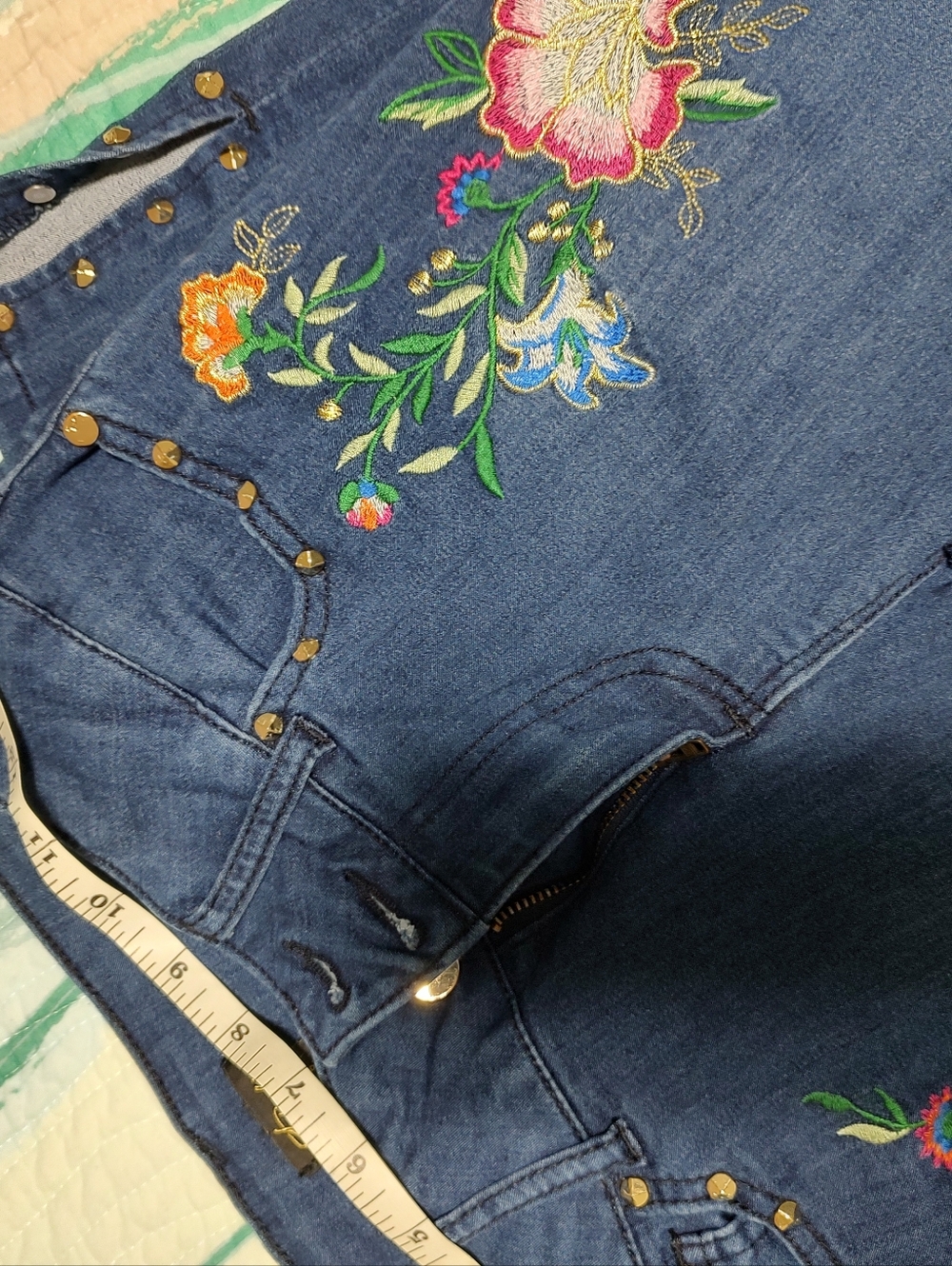Thalia Sodi Embroidery ankle jeans - Picture 11 of 11